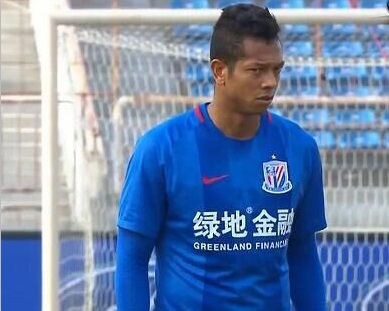 日本亚洲杯26人名单:三笘薰带伤入选 远藤航在列日本男足国家队公布亚洲杯大名单，三笘薰带伤入选，久保建英、远藤航、富安健洋、南野拓实等在列，古桥亨梧、镰田大地、田中碧落选。
